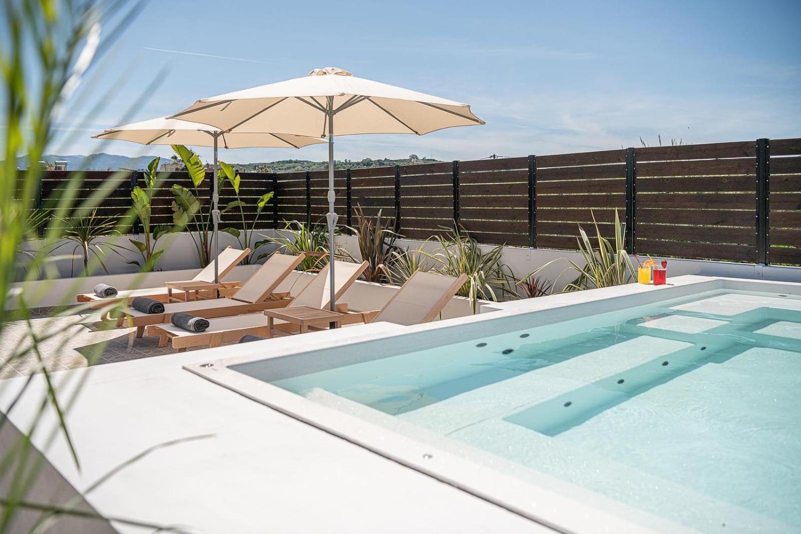 Sol Luxury Apartment - Close To The Beach With A Private Mini Pool Chania  Exterior foto